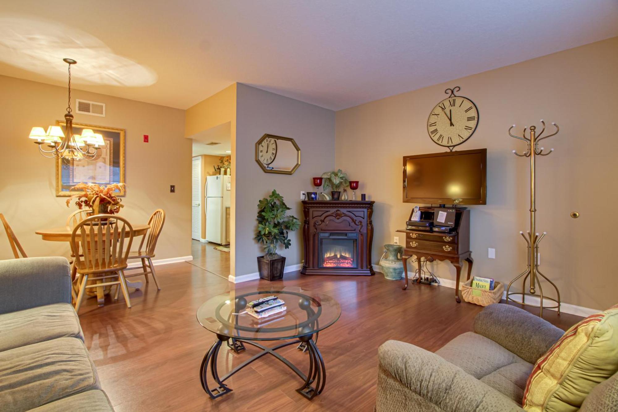 Parkway Condo About Walk To Island In Pigeon Forge! Exterior photo